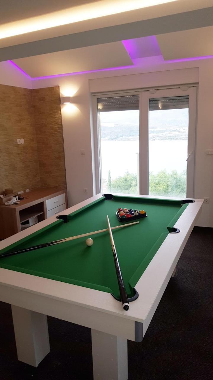 Luxury Villa Star Lights Trogir - Heated Pool, Hot Tub, Gym, Billiard Exterior photo