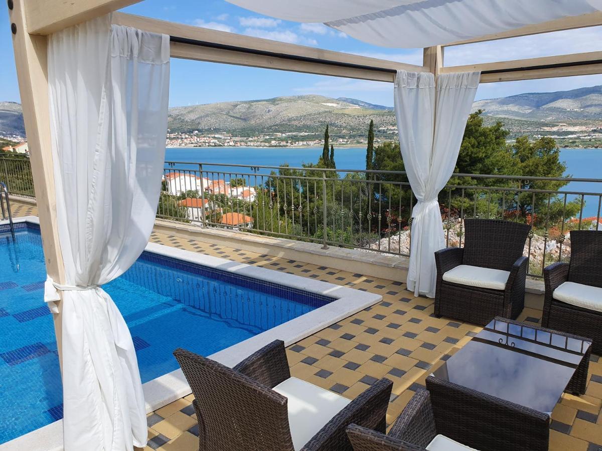 Luxury Villa Star Lights Trogir - Heated Pool, Hot Tub, Gym, Billiard Exterior photo